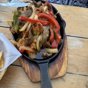 Xicohtencatl - Fajitas beef and chicken - Mexican Near Me - Great Barrington, Massachusetts Xicohtencatl - Fajitas beef and chicken - Mexican Near Me - Great Barrington, Massachusetts