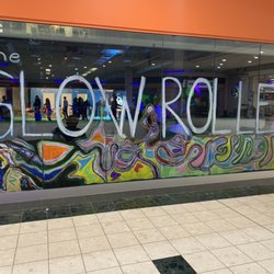 The Glow Roller - Entrance