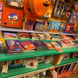Barnes & Noble Booksellers - Seasonal book displays