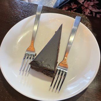 Pronto's - Flourless Chocolate Cake - Pizza Near Me - Glendale Heights, Illinois