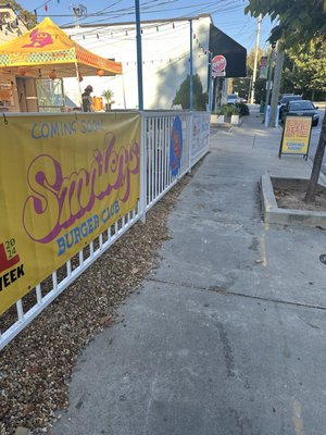 Smiley's Burger Club by null