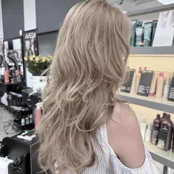 Dynamix Hair Salon - Hi lite & color with Tracy - Hair Salons Near Me - Carrollton, Texas Dynamix Hair Salon - Hi lite & color with Tracy - Hair Salons Near Me - Carrollton, Texas