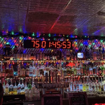 Lala’s Little Nugget - Christmas Countdown Clock - Dive Bars Near Me - Austin, Texas Lala’s Little Nugget - Christmas Countdown Clock - Dive Bars Near Me - Austin, Texas