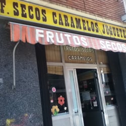 Frutos Secos y Caramelos