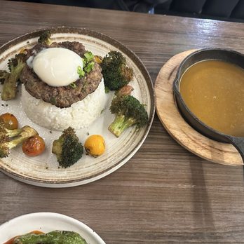 Chubby Curry - Wagyu burger patty Curry 和牛咖喱饭 - Japanese Curry Near Me - Covina, California Chubby Curry - Wagyu burger patty Curry 和牛咖喱饭 - Japanese Curry Near Me - Covina, California