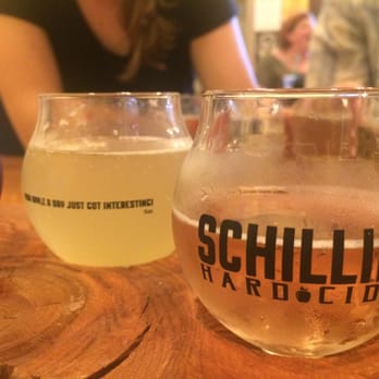 Schilling Cider House - Schilling's cider flights - Bars Near Me - Seattle, Washington