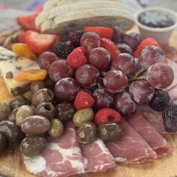 Altisima Winery - Charcuterie board - Wineries Near Me - Temecula, California