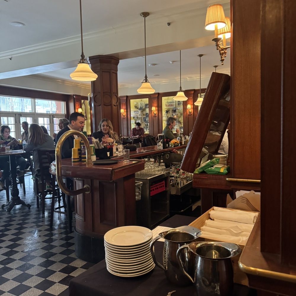 Antoine's Restaurant - bar - French Near Me - New Orleans, Louisiana Antoine's Restaurant - bar - French Near Me - New Orleans, Louisiana