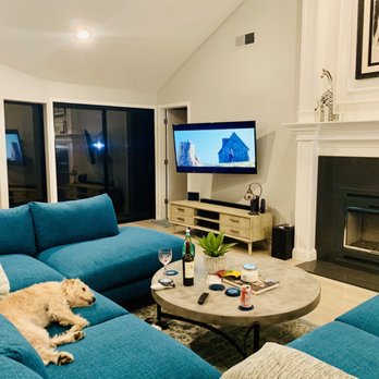 Goose A.V. Systems - New TV in den! We can finally watch football! - TV Mounting Near Me Goose A.V. Systems - New TV in den! We can finally watch football! - TV Mounting Near Me