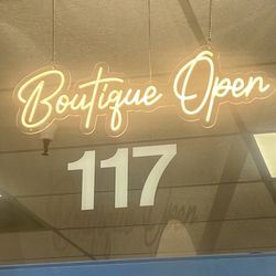 Secret Aura Boutique - A cute light instead of a sign