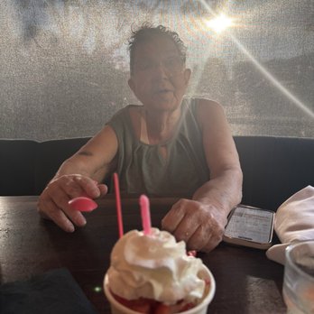 Windsor - Strawberry Shortcake Sundae - New American Near Me - Phoenix, Arizona