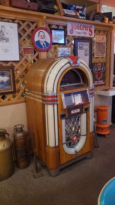 Joseph's Bar & Grill by null