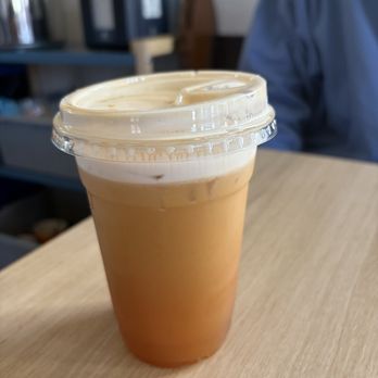 Kinnor Coffee - cascade americano + lemonade - Coffee Roasteries Near Me - New Braunfels, Texas