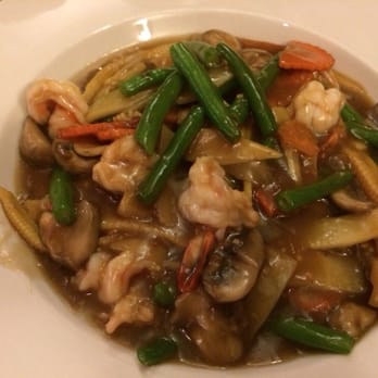 Siam Pasta - Getting hungry just looking at this again... Shrimp dinner plate with veggies. Delicious sauce - Thai Near Me - Chicago, Illinois Siam Pasta - Getting hungry just looking at this again... Shrimp dinner plate with veggies. Delicious sauce - Thai Near Me - Chicago, Illinois