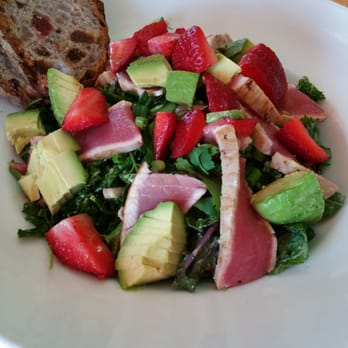 Etai's Bakery Cafe 29th Ave - Ahi tuna salad - Breakfast & Brunch Near Me - Denver, Colorado