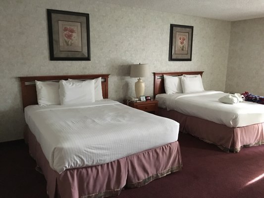 Hotel Piccadilly - 131 Photos 225 Reviews - Hotels - 2305 W Shaw Ave Fresno Ca - Phone Number