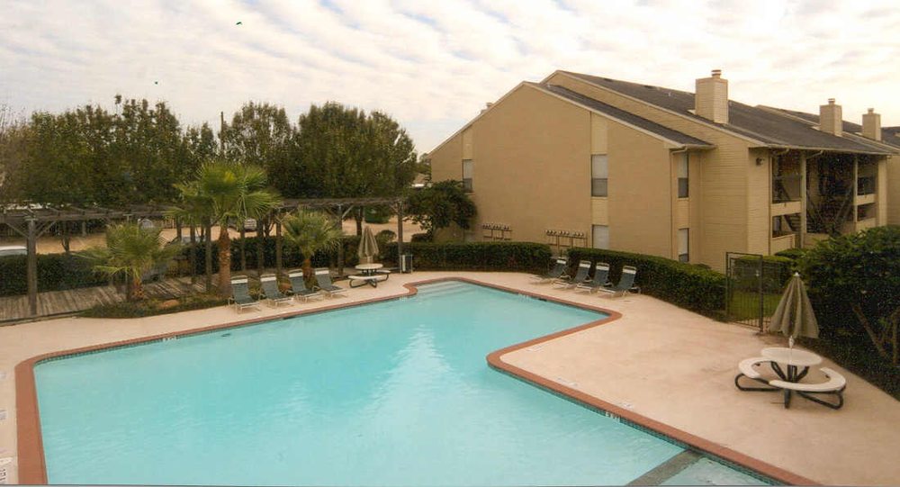 COLONIES LANDING APARTMENTS Updated May 2024 15550 Kingfield Dr