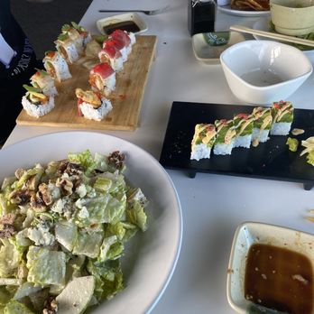 Bayfront Restaurant - Romaine Salad w/Chicken, Rick's Roll, Jenny Roll - Italian Near Me - Eureka, California