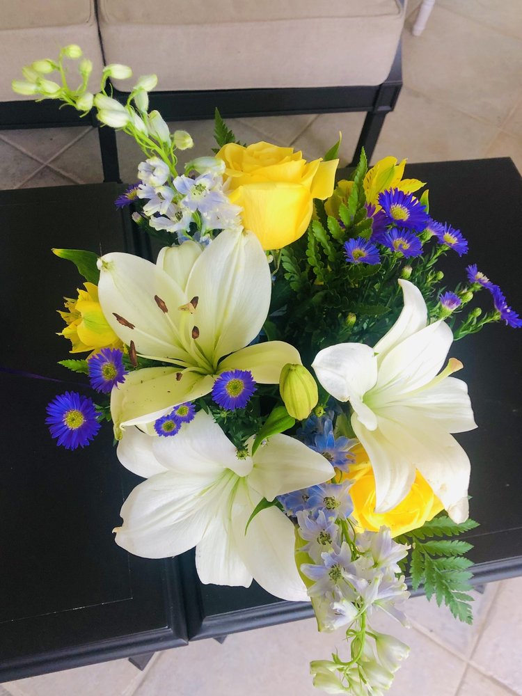 A FLOWER HOUSE CAPE CORAL 101 Photos & 12 Reviews 4418 Del Prado