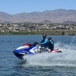 Had a great day on the lake thanks to Lake Escape! Had a great day on the lake thanks to Lake Escape!