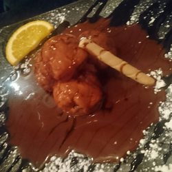 Puccini's - Profiteroles