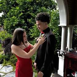 Red Bud Florals Floral Design Studio - Prom 2026
