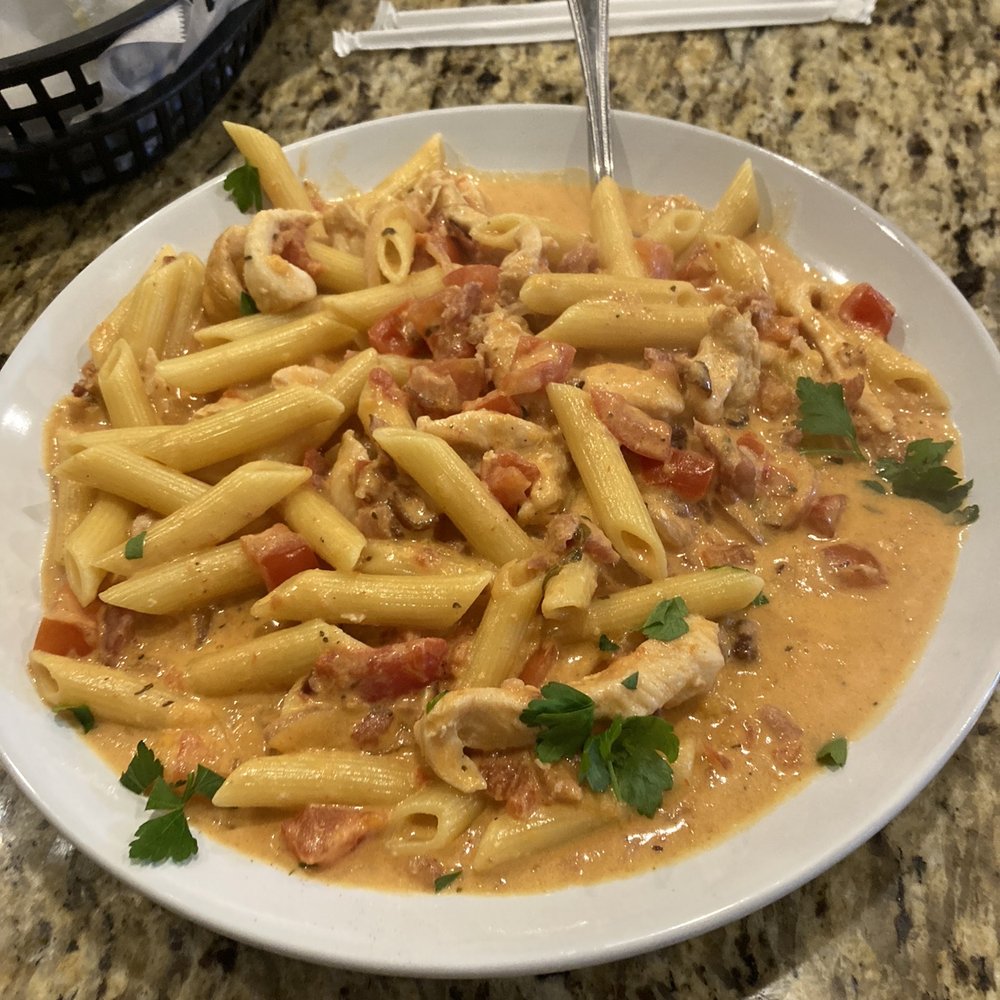 O Sole Mio Cucina Italiana - Penne alla vodka with chicken - Italian Near Me - Newberry, Florida O Sole Mio Cucina Italiana - Penne alla vodka with chicken - Italian Near Me - Newberry, Florida