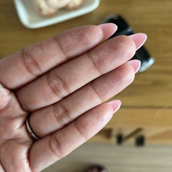 DY Master Cleaning Service - Dust in the countertop still left behind after cleaning - Home Cleaning Near Me DY Master Cleaning Service - Dust in the countertop still left behind after cleaning - Home Cleaning Near Me