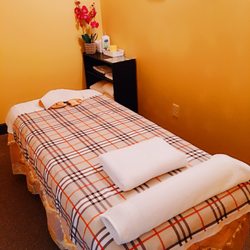 M & D Massage
