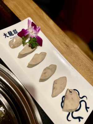 Da Long Yi Hot Pot by null