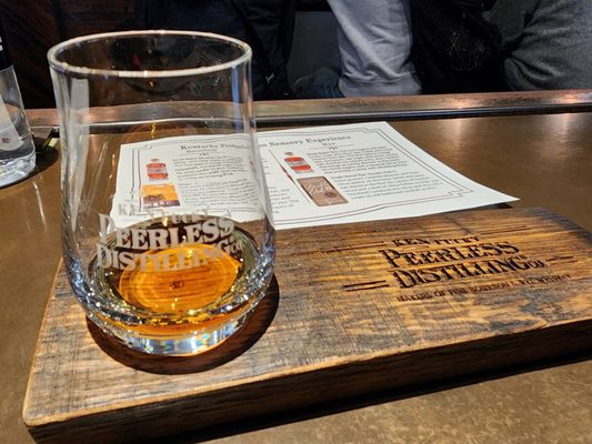 Kentucky Peerless Distilling Co by null