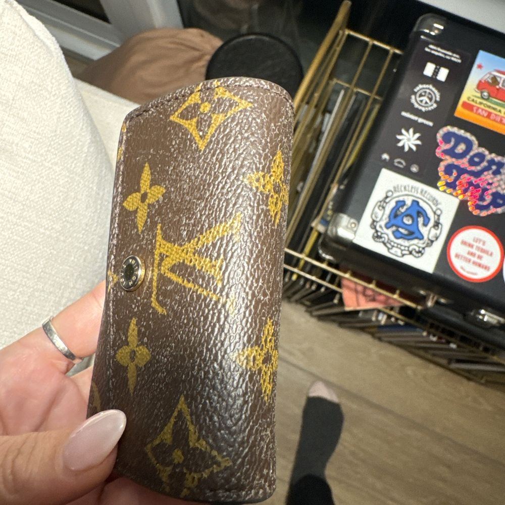 Wallet purchased. Wallet purchased.