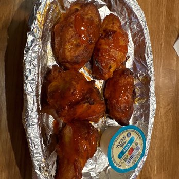 Curry Pizza House Folsom - Hot wings and ranch - Pizza Near Me - Folsom, California Curry Pizza House Folsom - Hot wings and ranch - Pizza Near Me - Folsom, California