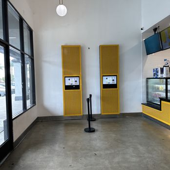 Sunright Tea Studio - Inside - Bubble Tea Near Me - Gardena, California Sunright Tea Studio - Inside - Bubble Tea Near Me - Gardena, California