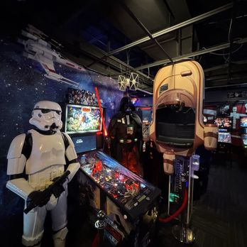 Free Play Pinball Arcade - Arcades Near Me - Fraser, Michigan