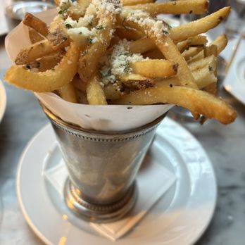 3 Arts Club Cafe at RH Chicago - Cafes Near Me - Chicago, Illinois 3 Arts Club Cafe at RH Chicago - Cafes Near Me - Chicago, Illinois