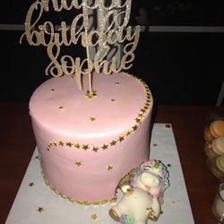 Sweetlosophy - Not only are the cakes beautiful but they taste AMAZING! Jenny hace todas las tortas con mucho amor!!