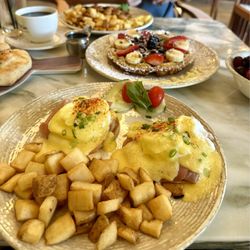 Zeytin - Egg Benedict