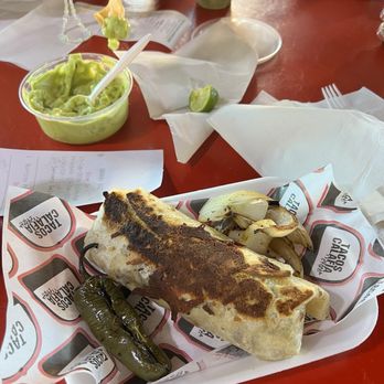 Tacos Calafia Ahwatukee - chicken burrito - Mexican Near Me - Phoenix, Arizona