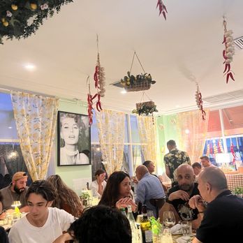 Limoncello - inside dinning room - Italian Near Me - Miami Beach, Florida