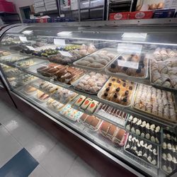 Serpe & Sons Bakery - Dessert case