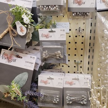 Hobby Lobby - Home Decor Near Me - Santa Clarita, California