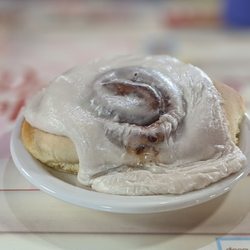 Sunny Daze Cafe - Cinnamon Roll.