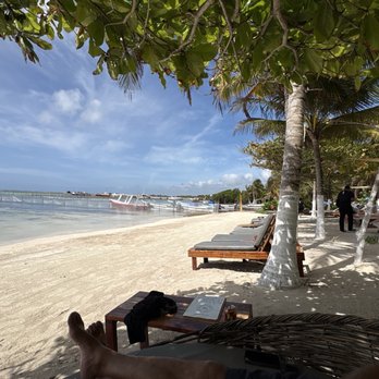 Malecón 21 - Mexican Near Me - Mahahual, ROO