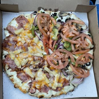 The Megabite - This is half Canadian bacon and pineapple the other half vegetarian - Pizza Near Me - Vancouver, Washington
