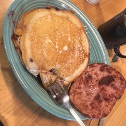 Glacier Highland - Huckleberry pancakes and ham