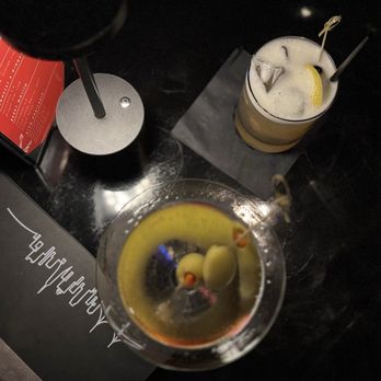 Cityscape - Martini & Whiskey Sour - Cocktail Bars Near Me - San Francisco, California
