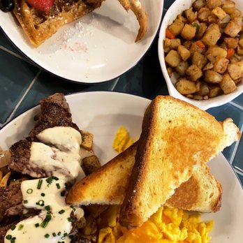 Breakfast At Barneys - New York Strip & Yard Bird - Breakfast & Brunch Near Me - Atlanta, Georgia Breakfast At Barneys - New York Strip & Yard Bird - Breakfast & Brunch Near Me - Atlanta, Georgia