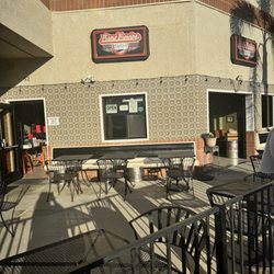 Pismo Brewing - Outside area