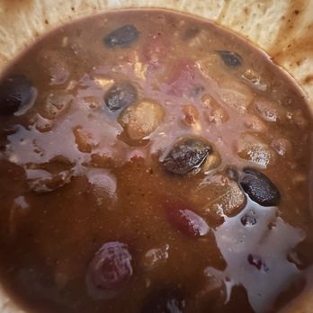 Gus's Barbecue - These spicy beans filled with beer to try to give it some flavor - Barbeque Near Me - Claremont, California Gus's Barbecue - These spicy beans filled with beer to try to give it some flavor - Barbeque Near Me - Claremont, California
